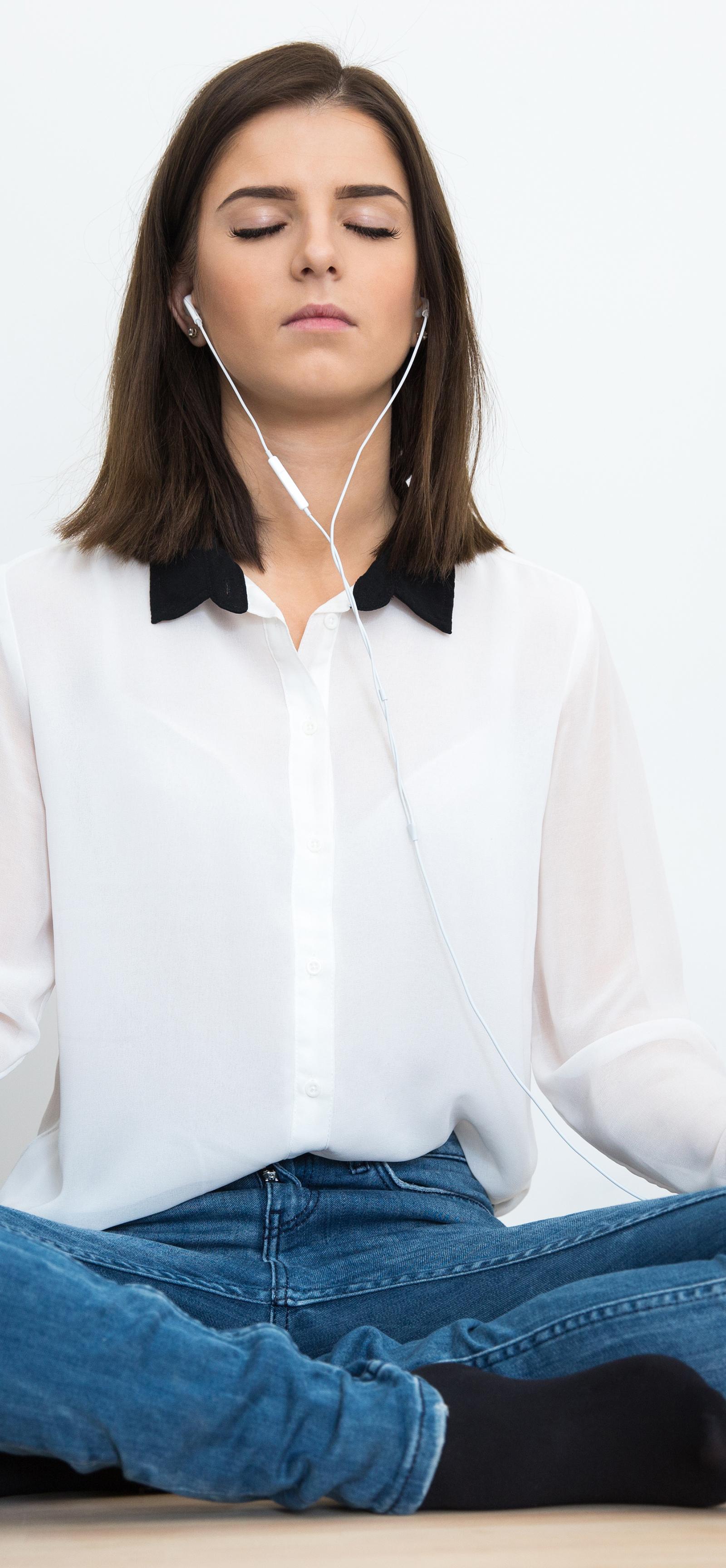 Mindfulness Meditation Alters Brain Regions, Cairns Programs Show Results